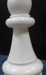 Small Giant Bishop (White)